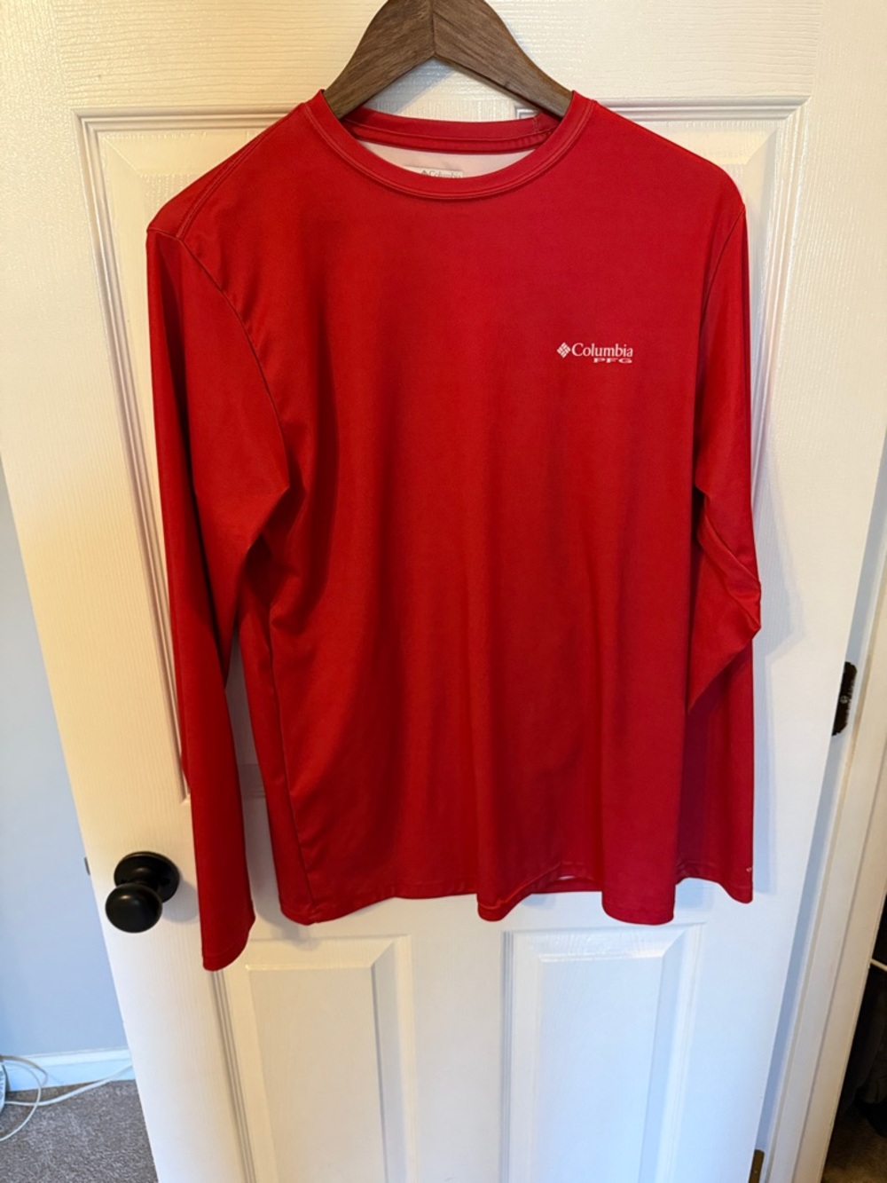 Columbia Red Long Sleeve Performance Tee Small